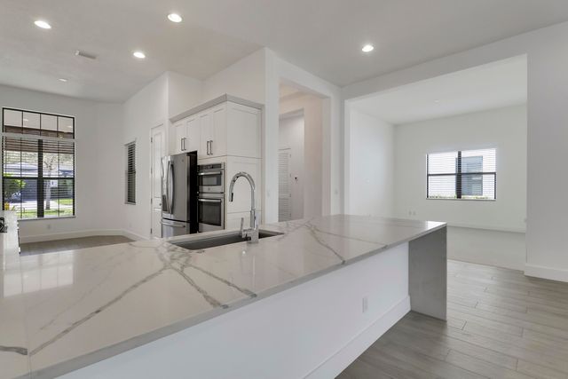 5619 Delacroix Terrace, Palm Beach Gardens, FL 33418