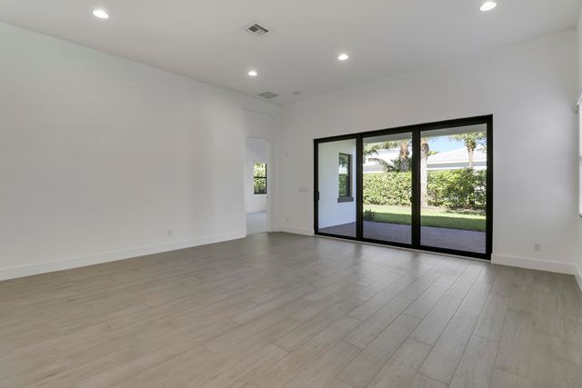 5619 Delacroix Terrace, Palm Beach Gardens, FL 33418