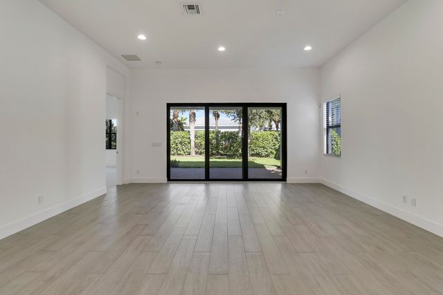 5619 Delacroix Terrace, Palm Beach Gardens, FL 33418