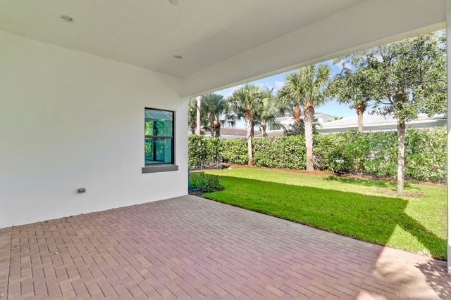 5619 Delacroix Terrace, Palm Beach Gardens, FL 33418