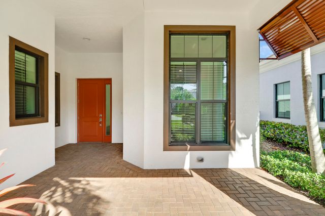 5619 Delacroix Terrace, Palm Beach Gardens, FL 33418