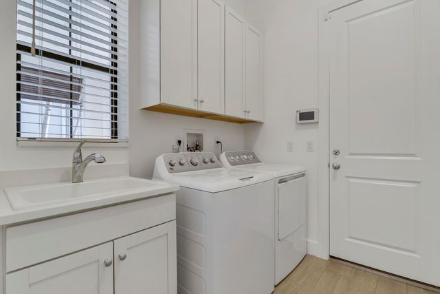 5619 Delacroix Terrace, Palm Beach Gardens, FL 33418