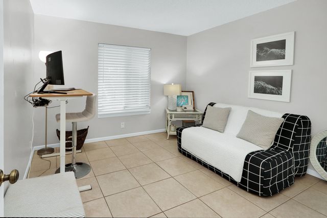 6392 Chasewood Drive D, Jupiter, FL 33458