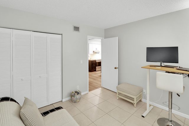 6392 Chasewood Drive D, Jupiter, FL 33458