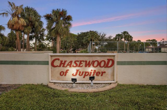 6392 Chasewood Drive D, Jupiter, FL 33458