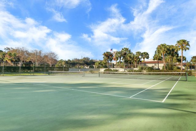 6392 Chasewood Drive D, Jupiter, FL 33458