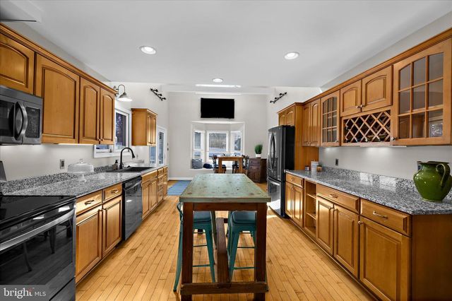 1217 VALLEY RD, Pasadena, MD 21122