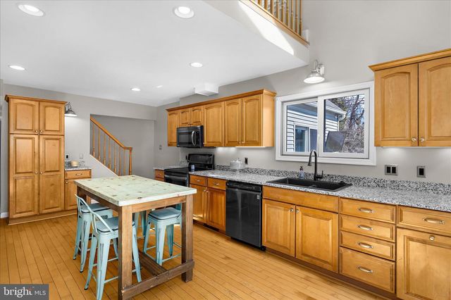 1217 VALLEY RD, Pasadena, MD 21122