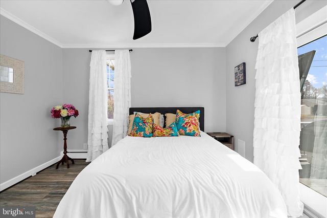 1217 VALLEY RD, Pasadena, MD 21122