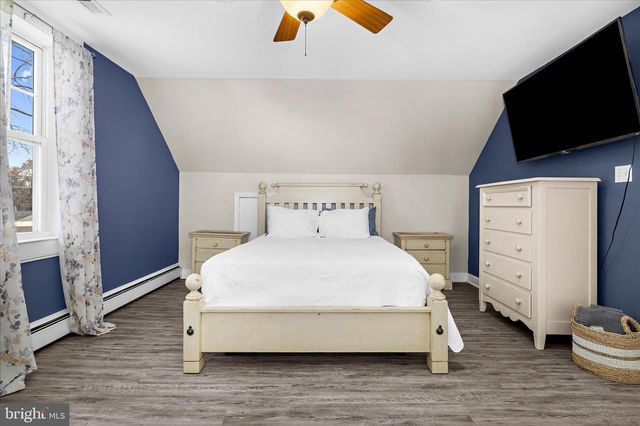 1217 VALLEY RD, Pasadena, MD 21122