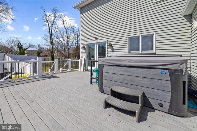 1217 VALLEY RD, Pasadena, MD 21122