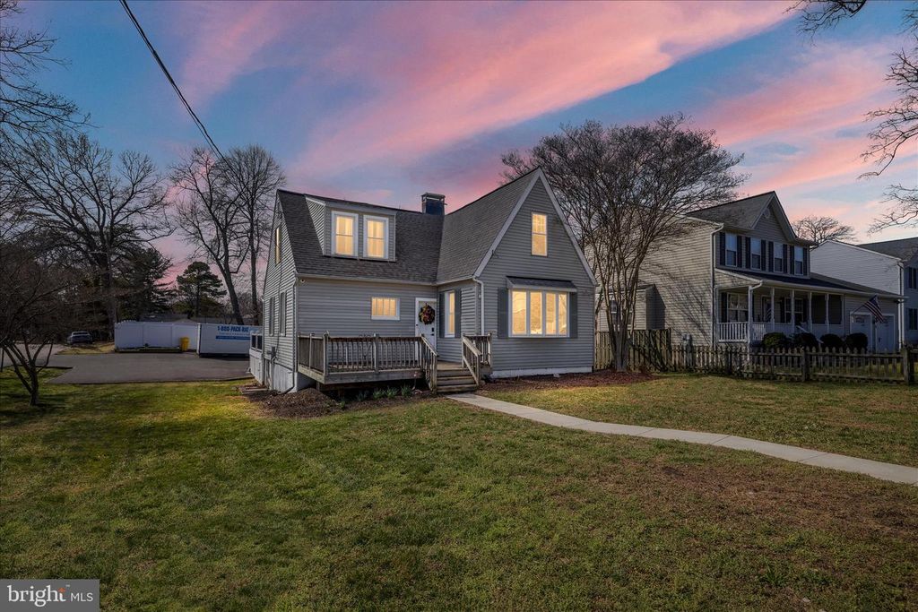 1217 VALLEY RD, Pasadena, MD 21122