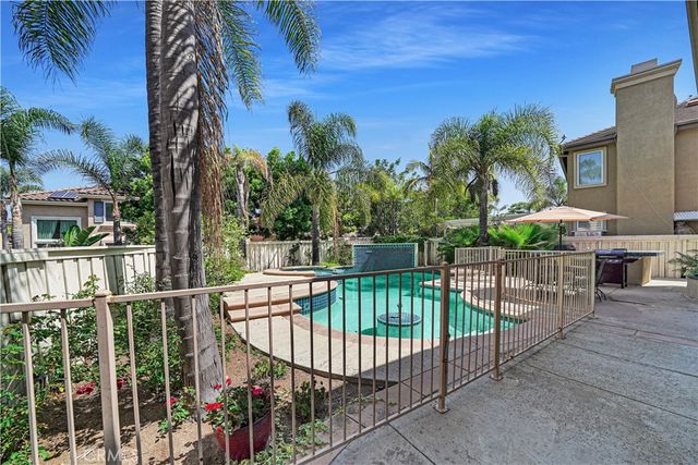 33 Arbusto, Irvine, CA 92606