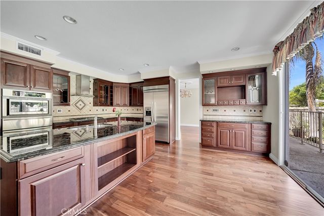 33 Arbusto, Irvine, CA 92606