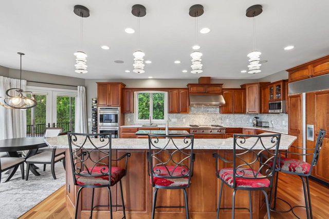 25 Turnwood Circle, Verona, WI 53593