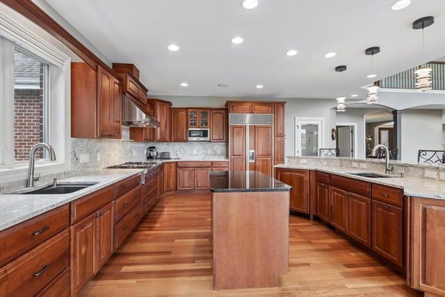 25 Turnwood Circle, Verona, WI 53593