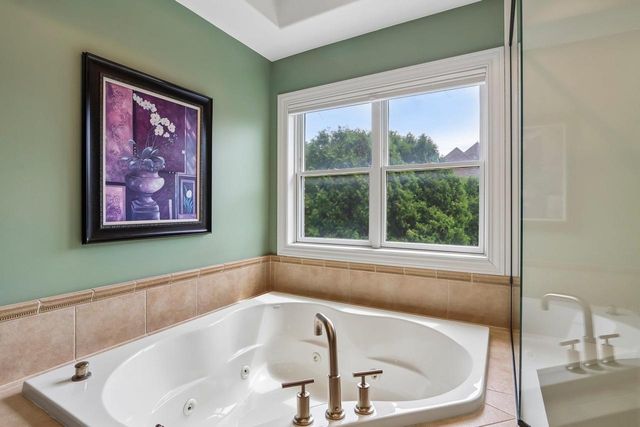 25 Turnwood Circle, Verona, WI 53593