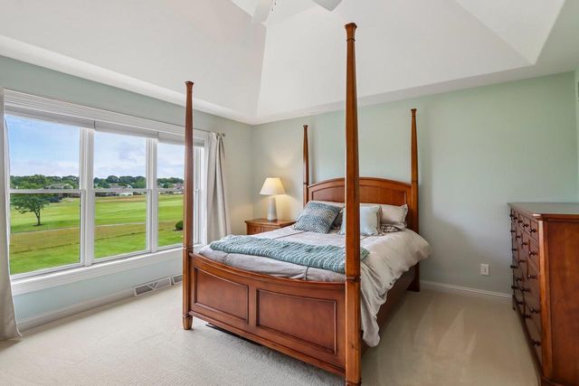 25 Turnwood Circle, Verona, WI 53593
