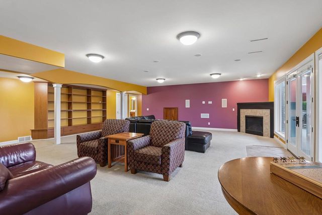 25 Turnwood Circle, Verona, WI 53593