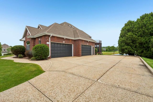 25 Turnwood Circle, Verona, WI 53593