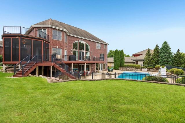 25 Turnwood Circle, Verona, WI 53593