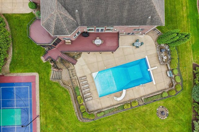 25 Turnwood Circle, Verona, WI 53593