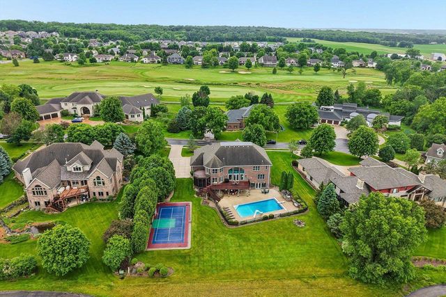 25 Turnwood Circle, Verona, WI 53593