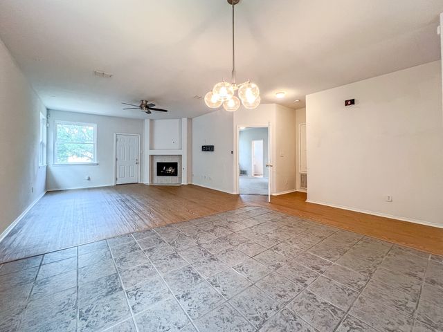 7912 Hidden Path Lane, Denton, TX 76210