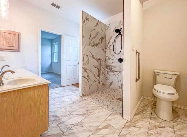 7912 Hidden Path Lane, Denton, TX 76210