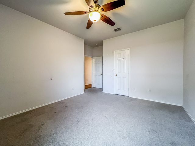 7912 Hidden Path Lane, Denton, TX 76210