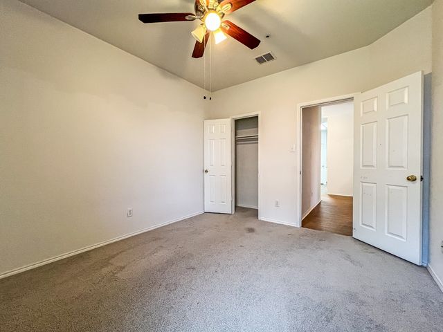 7912 Hidden Path Lane, Denton, TX 76210