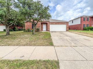 7912 Hidden Path Lane, Denton, TX 76210