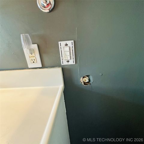 141 N College Avenue, Tulsa, OK 74110