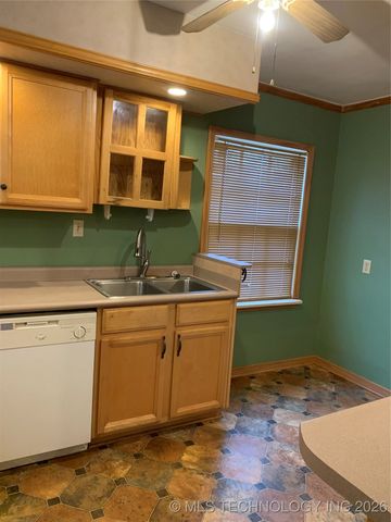 141 N College Avenue, Tulsa, OK 74110