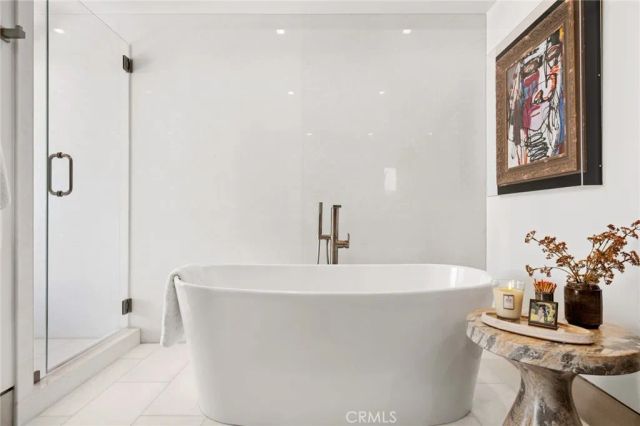 304 S Bay Front, Newport Beach, CA 92662