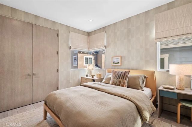 304 S Bay Front, Newport Beach, CA 92662