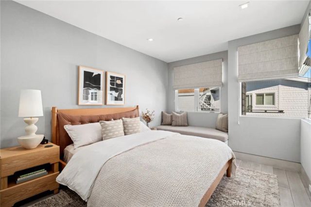 304 S Bay Front, Newport Beach, CA 92662