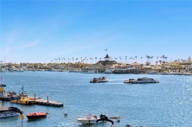 304 S Bay Front, Newport Beach, CA 92662