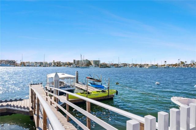 304 S Bay Front, Newport Beach, CA 92662