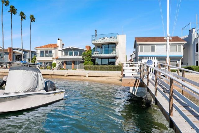 304 S Bay Front, Newport Beach, CA 92662