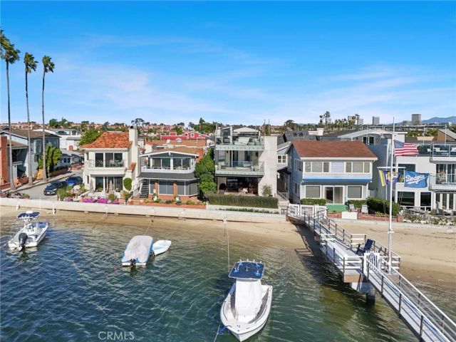 304 S Bay Front, Newport Beach, CA 92662