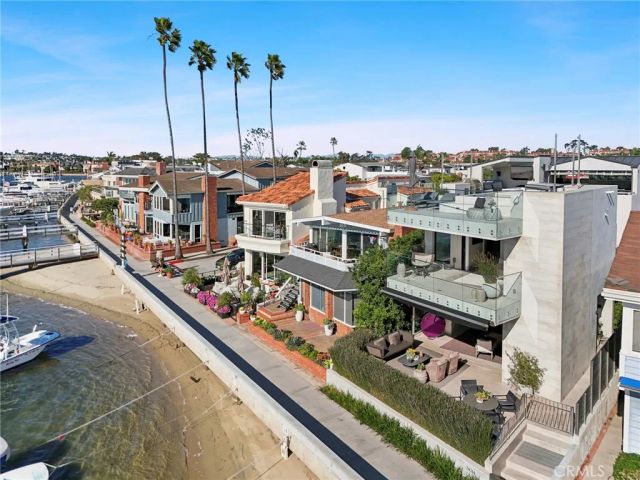 304 S Bay Front, Newport Beach, CA 92662
