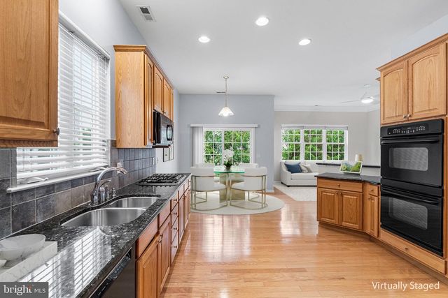 3 SALEM ST, Plainsboro, NJ 08536