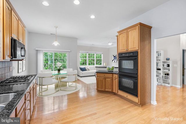 3 SALEM ST, Plainsboro, NJ 08536