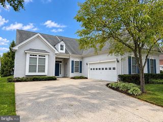 3 SALEM ST, Plainsboro, NJ 08536