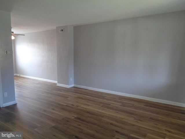 2245 GRAYTHORN RD, Baltimore, MD 21220