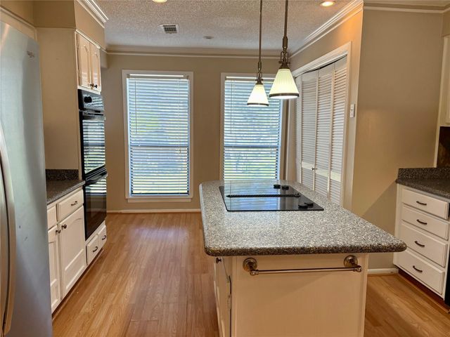 18210 Bal Harbour Drive, Nassau Bay, TX 77058