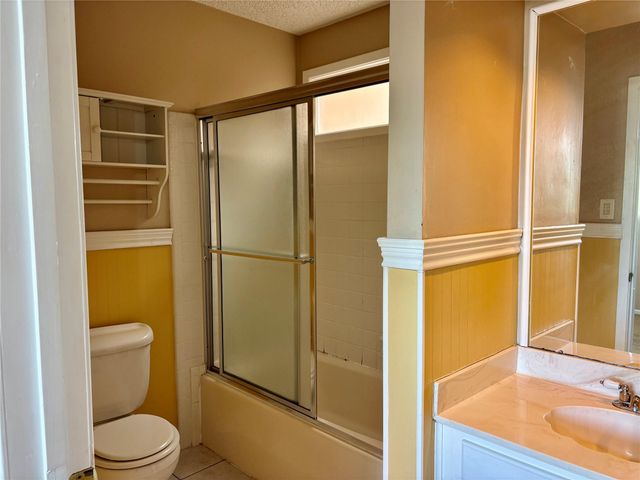 18210 Bal Harbour Drive, Nassau Bay, TX 77058