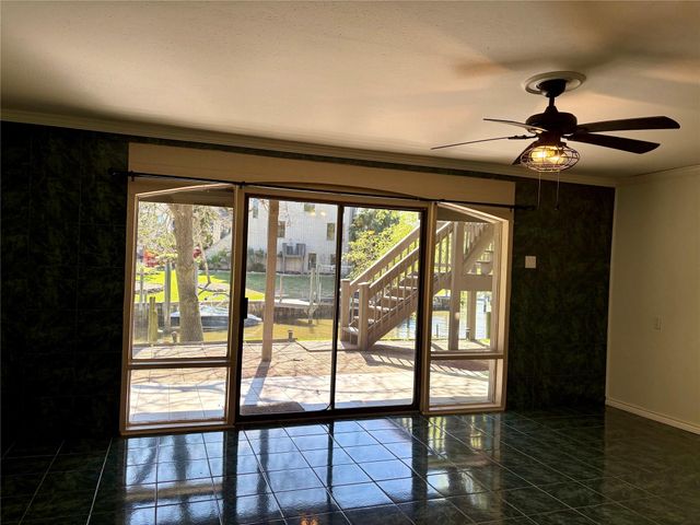 18210 Bal Harbour Drive, Nassau Bay, TX 77058