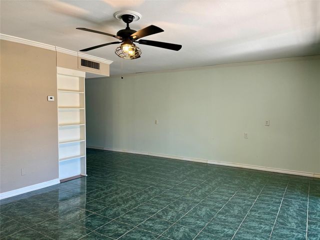 18210 Bal Harbour Drive, Nassau Bay, TX 77058